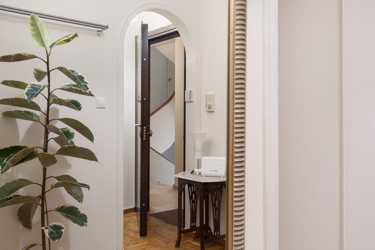 Athenian Apartment In Kolonaki Luaran gambar
